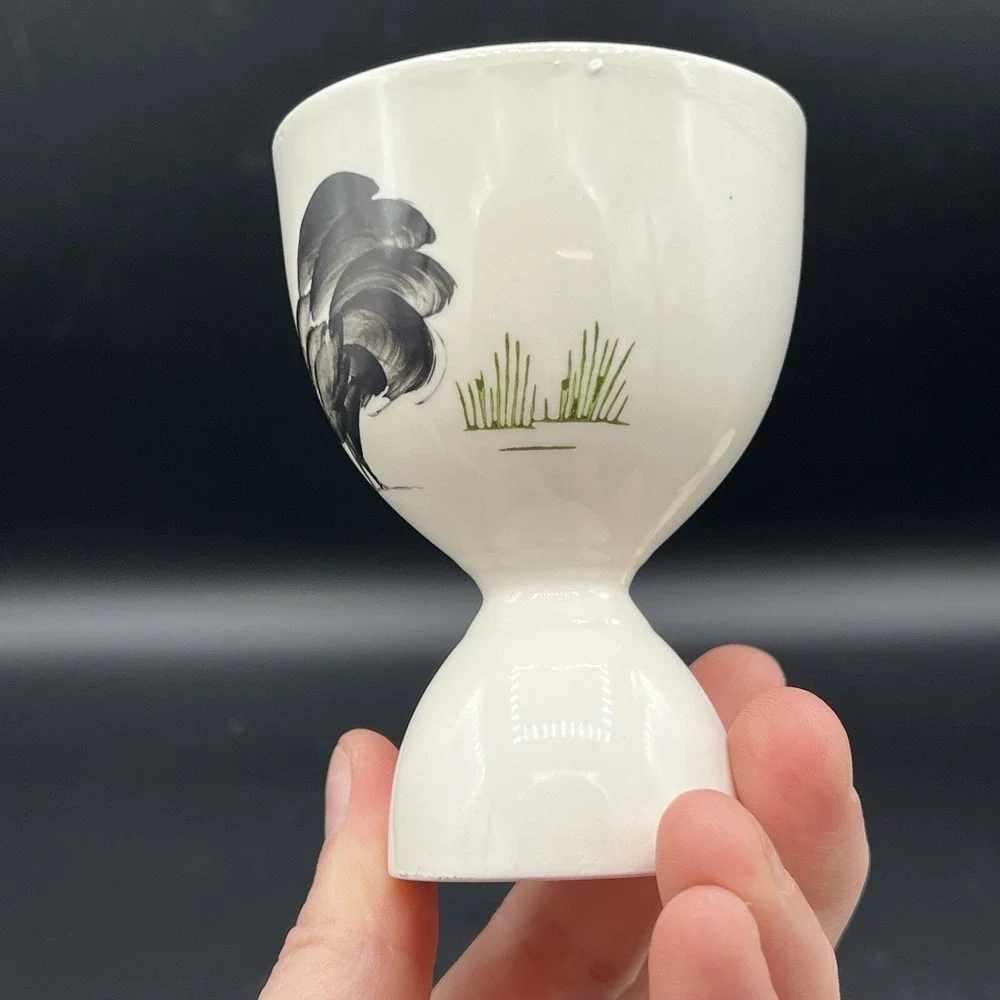 The Unbranded Brand vtg egg